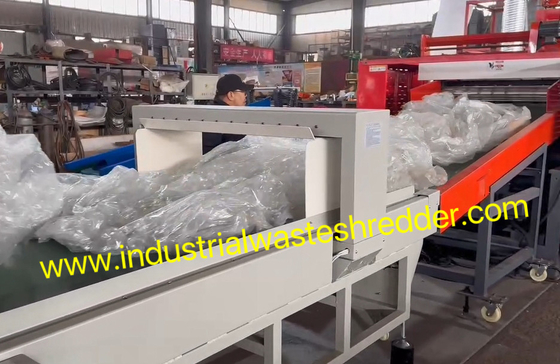 2400F PE PP PET πλαστική ταινία Shredder, υψηλής απόδοσης Monofilament ταινία Shredder Machine 1000-2000KG ανά ώρα,Απορριμμάτων PP Raffia νήματα Shredder Machine Blade Wear Αντίσταση