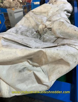 Μεγάλο Raffia σακούλα Shredder Super Sack Grinder Mill Προσαρμοσμένη χωρητικότητα Μέγεθος εκφόρτωσης